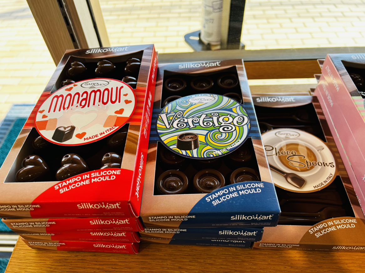 チョコレートモールド